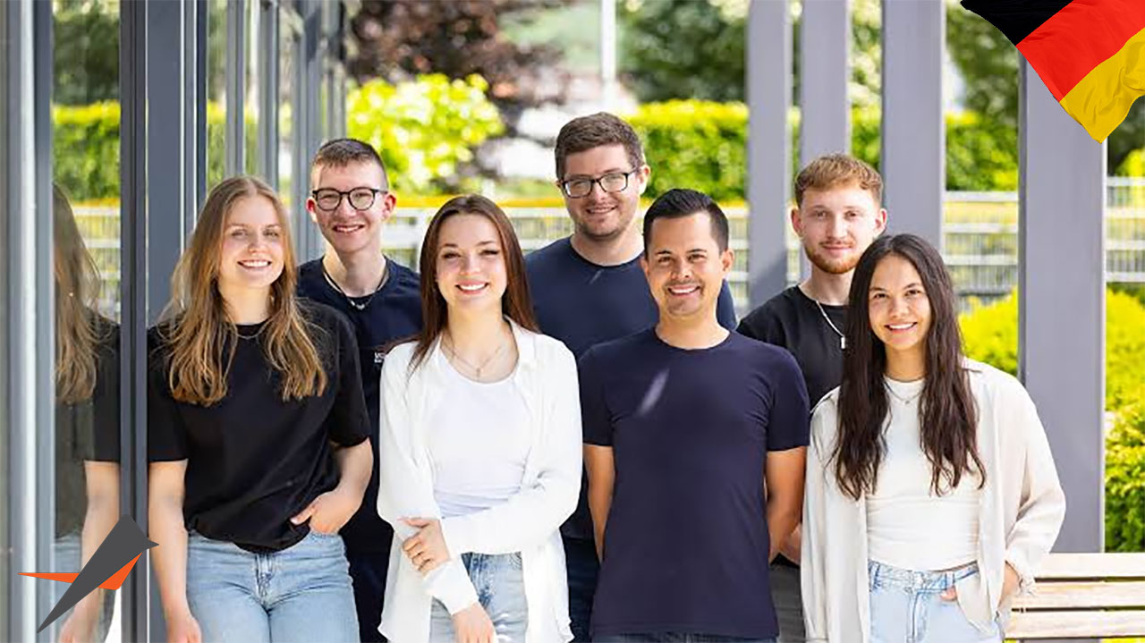 آیا برای تغییر Arbeitgeber بعد از Ausbildung نیاز به اجازه اداره مهاجرت است؟